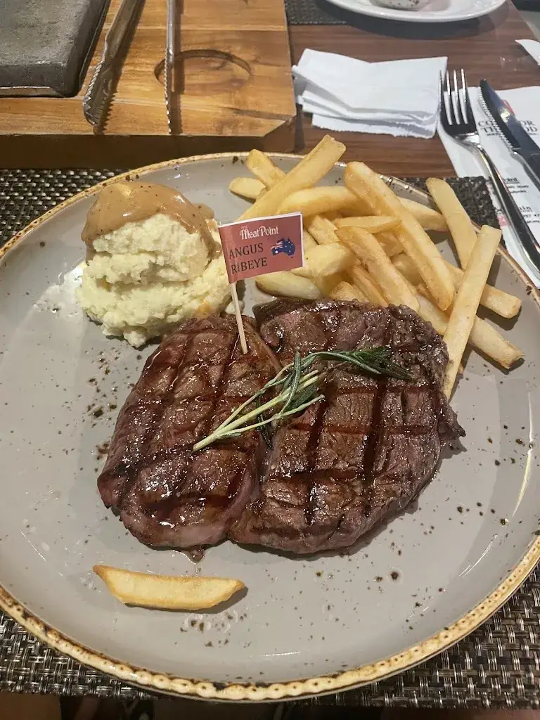 Hariz BIN HASNISHAM_Meat Point_Hamme_Bewertung