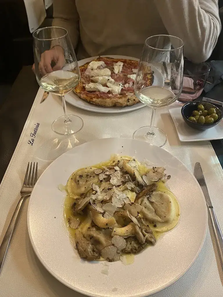 Jolien Geurts_La Trattoria_Heist-op-den-Berg_avis