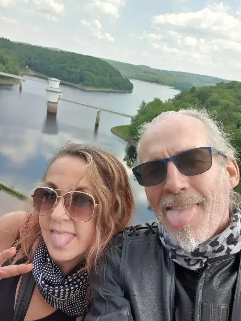 Romano Ordutowski_Grand Café De Volksmacht_Houthalen-Helchteren_reseña