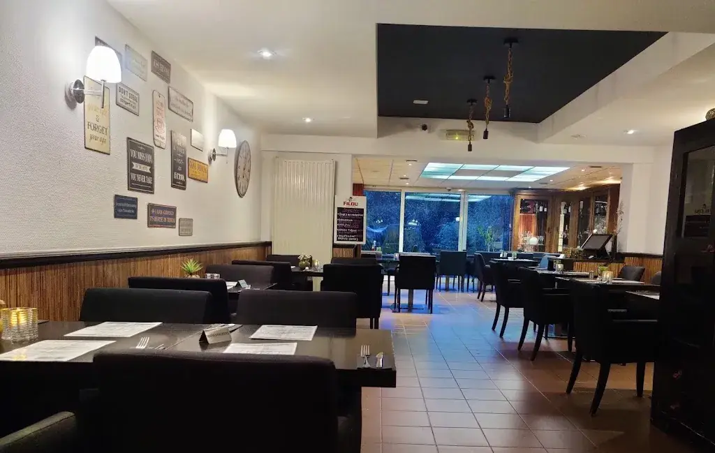 Grand Café De Volksmacht Restaurant in Houthalen-Helchteren