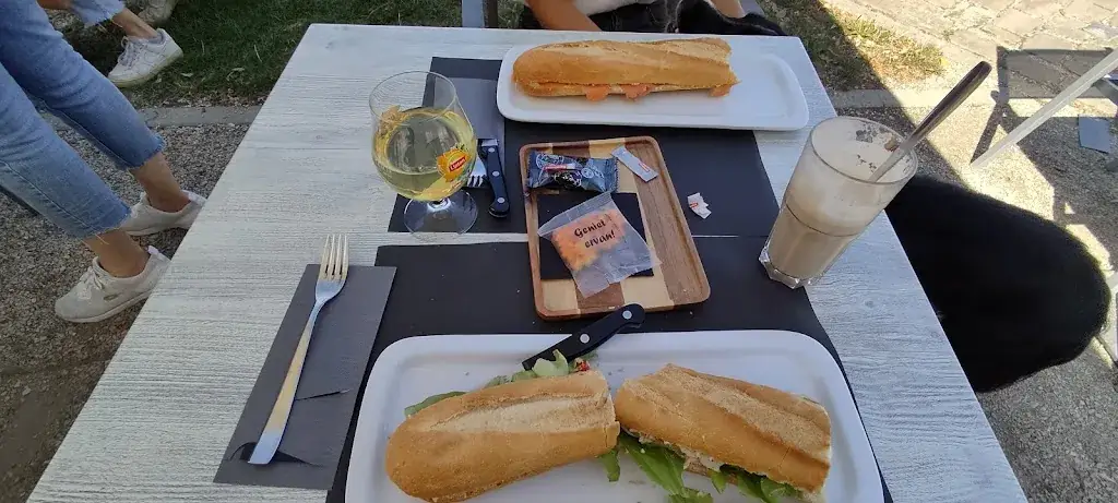 Rody Oosterbroek_Manoxi bv/Het Pleintje_Vorselaar_Bewertung