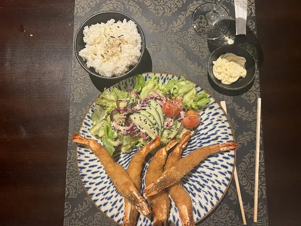 Dmitriy Malinkin_Kuriya_Aalst_reseña