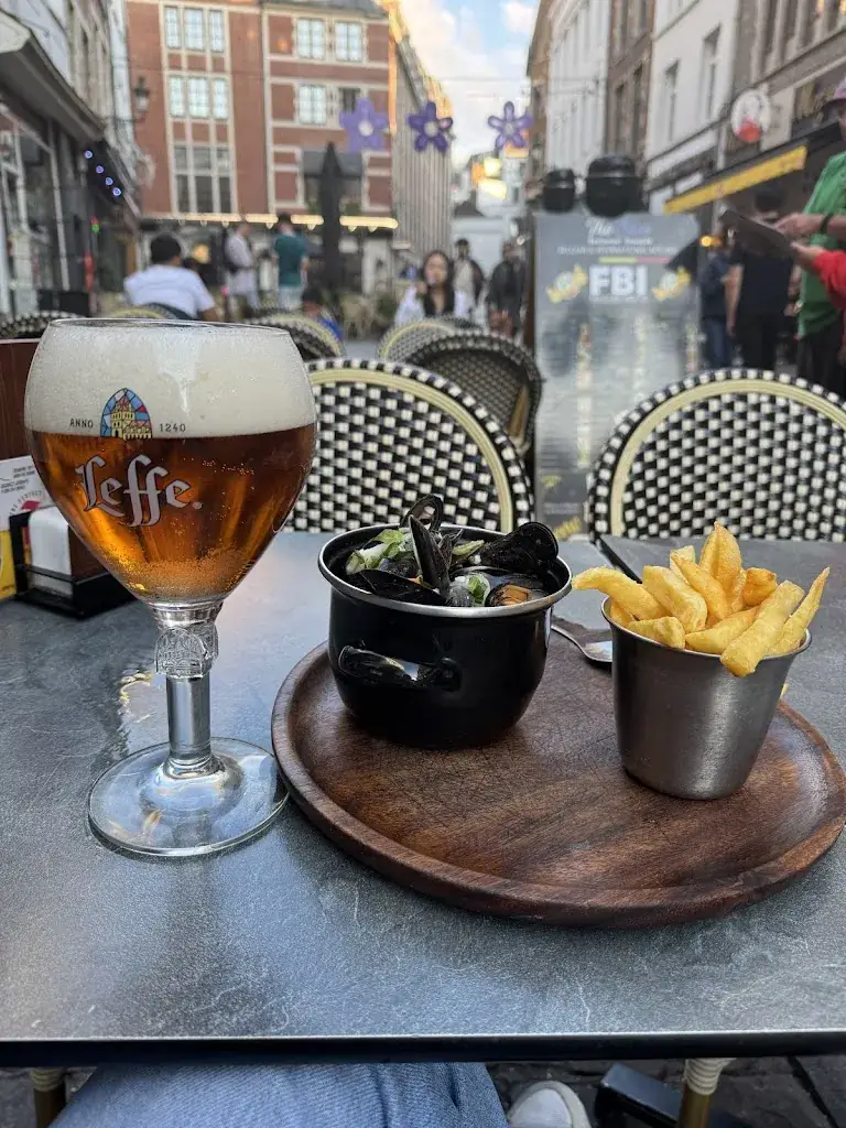 Hava Yavaş_The blue_Bruxelles_Bewertung