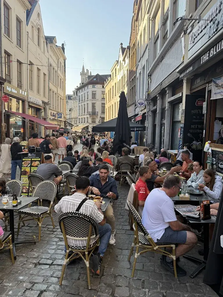 The blue_Bruxelles_slider_image_3