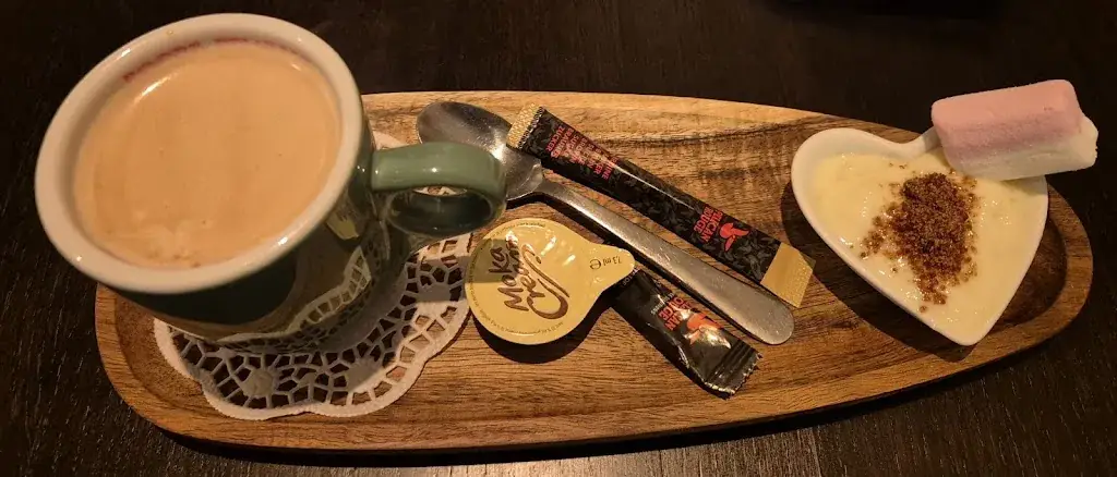 Christa Heledt_De Mangerie_Herentals_review