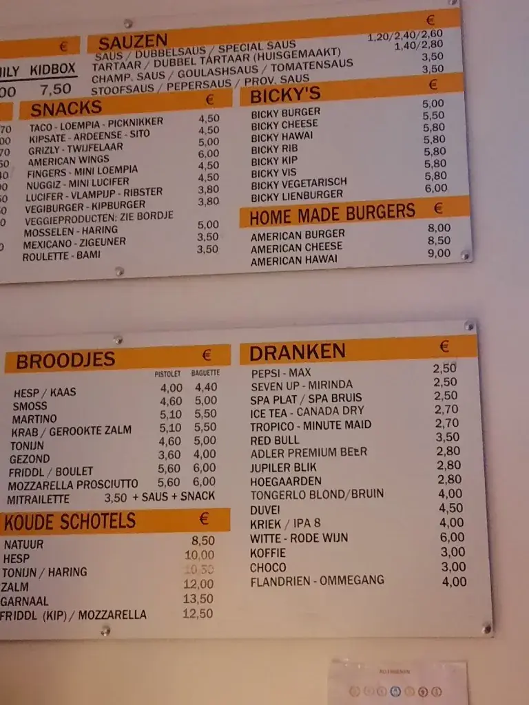 Menü_Frituur Friddl_Hoegaarden_Bild_2