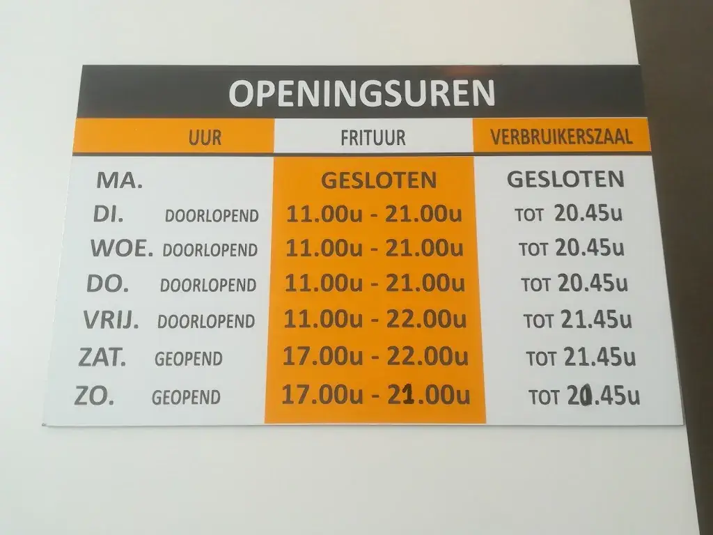 Menü_Frituur Friddl_Hoegaarden_Bild_3