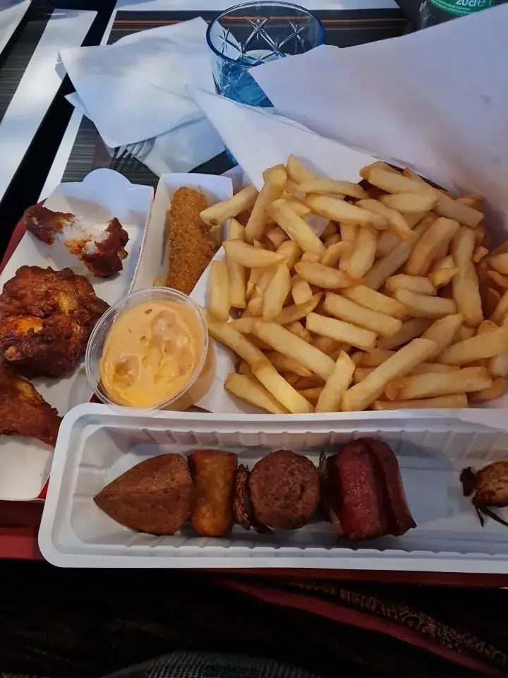 Menü_Frituur Friddl_Hoegaarden_Bild_5