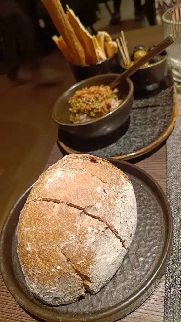 Angel wolf_Controverse_Aalst_review