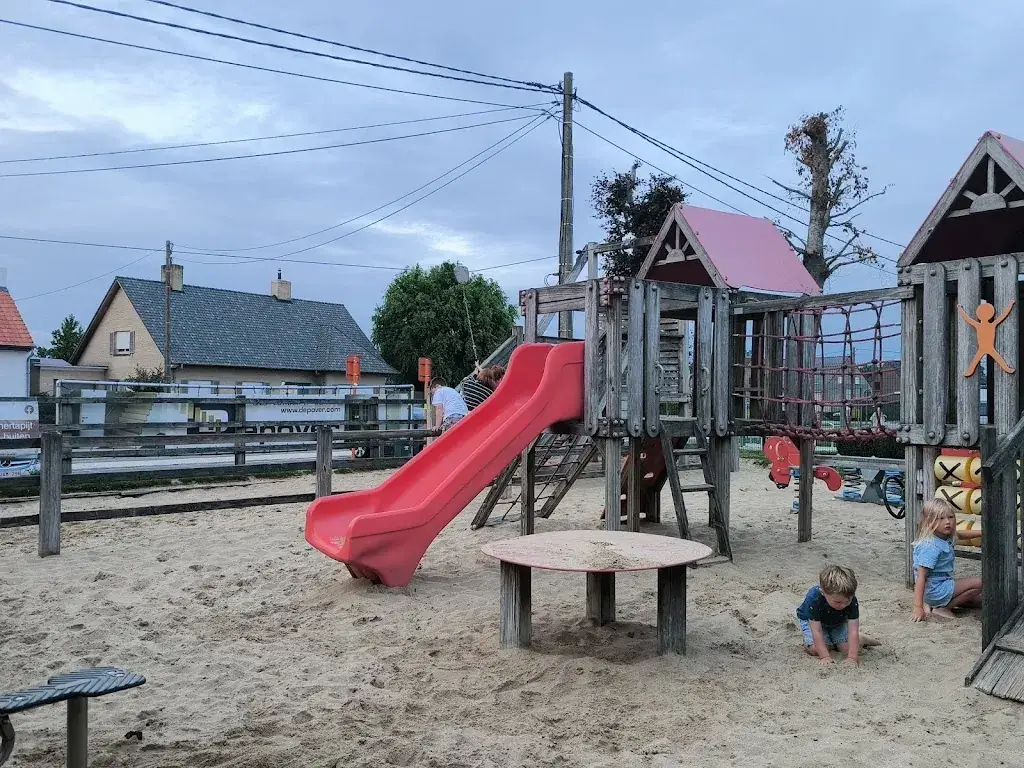 Hallam Cutmore_Bistro De Kippe_Houthulst_review