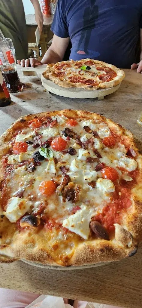 Linda Lapeire_GOESTO pizza pasta zoet_Houthulst_Bewertung