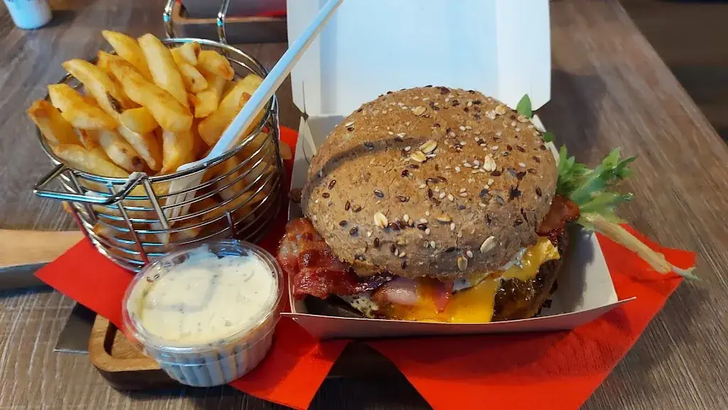 Menu_Frituur Het Puntzakje_Houthulst_imagen_3