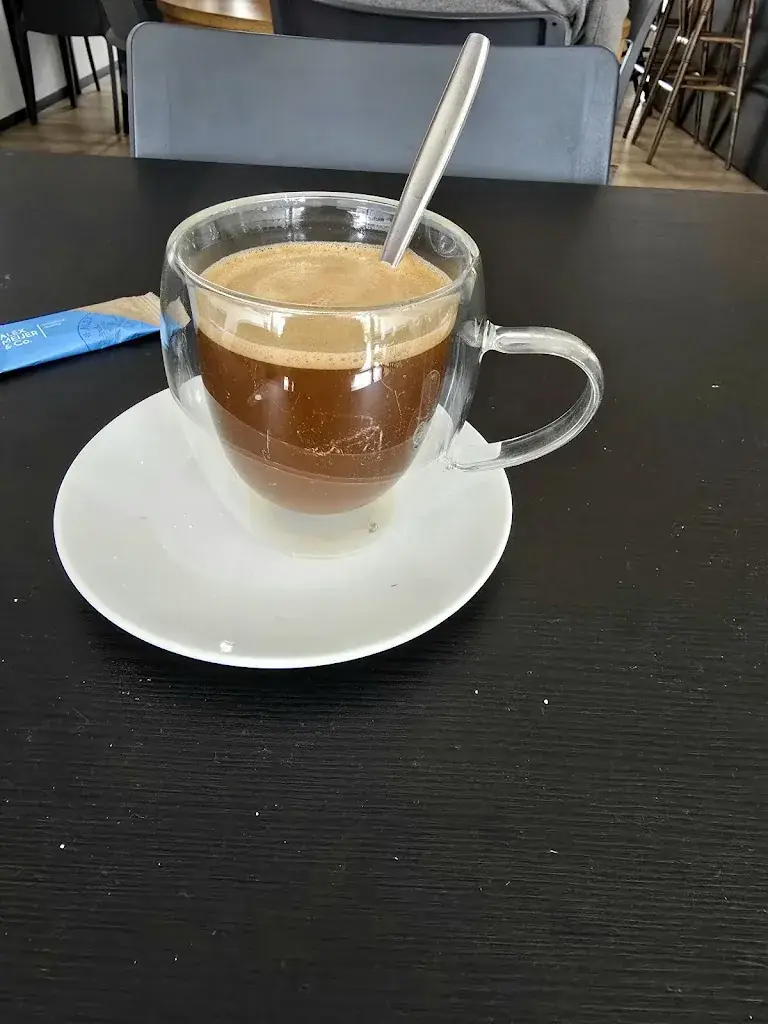 Guido Van Goethem_Bij anneke_Houthulst_review