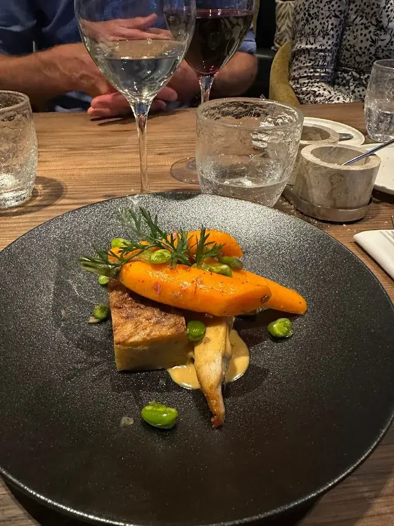 Tijs Michiels_Très Simple_Huldenberg_review