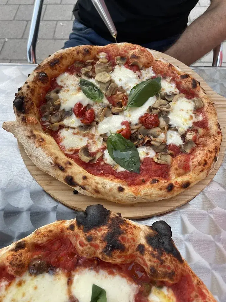 Noor Al-Shara_Furore Pizza_Huldenberg_Bewertung