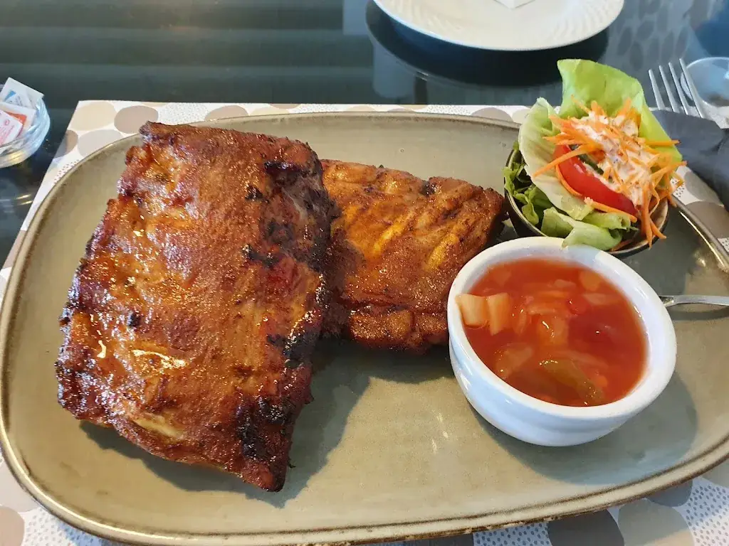 M. Andó_Het Jachthuis_Holsbeek_review