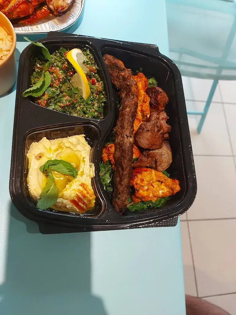 Huda Abdelsamad_Habibii_Aalst_review