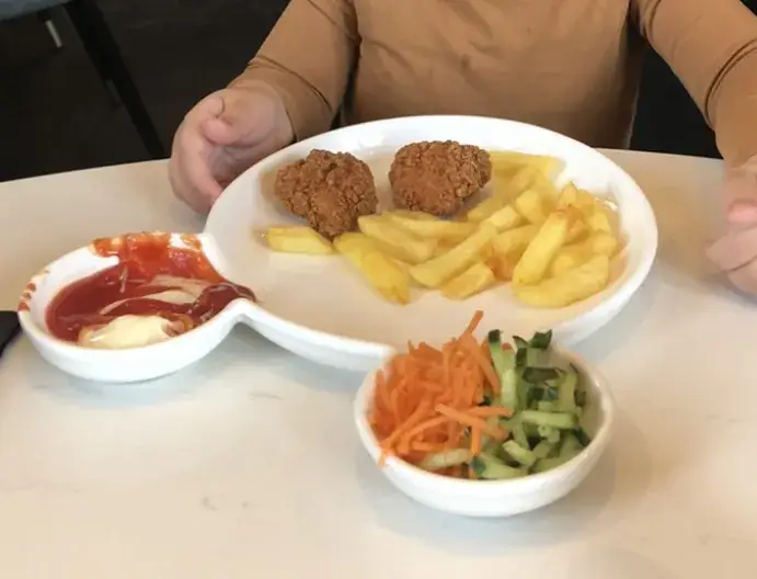 Birgit Le Jeune - Frieswijk_Brasserie HAP_Hulshout_review