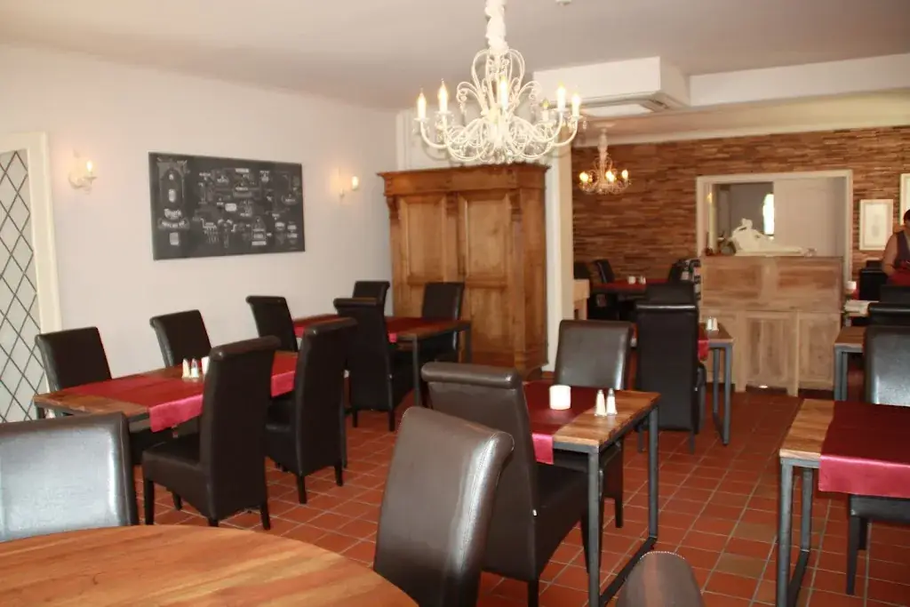 Brasserie Huys10 Restaurant in Heist-op-den-Berg