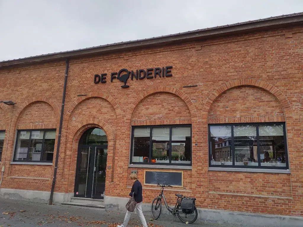 Stephen Chang_De Fonderie_Ieper_reseña