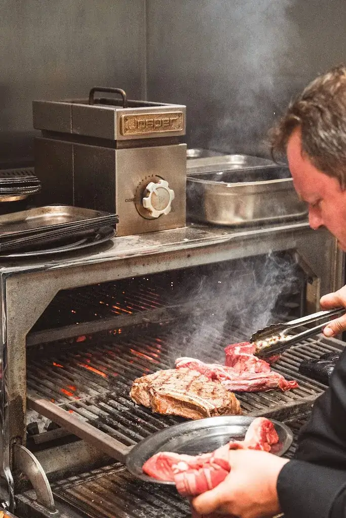 Charbon Ieper | Restaurant - Hotel_Ieper_slider_image_3