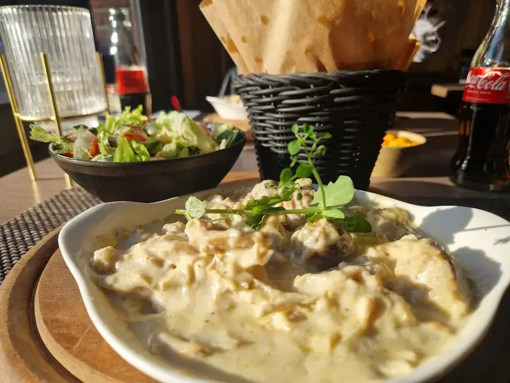 Madan C_De Brasserie_Izegem_Bewertung