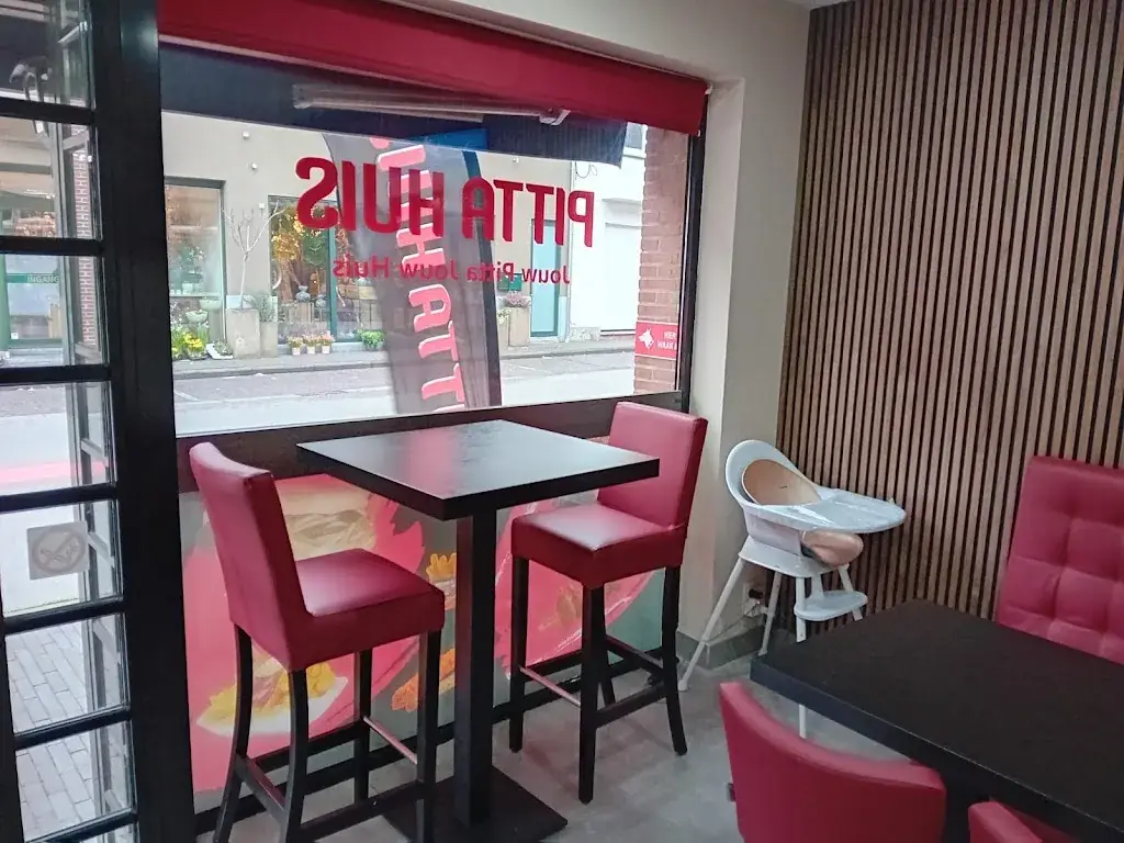 Pitta Huis_Ingelmunster_slider_image_1