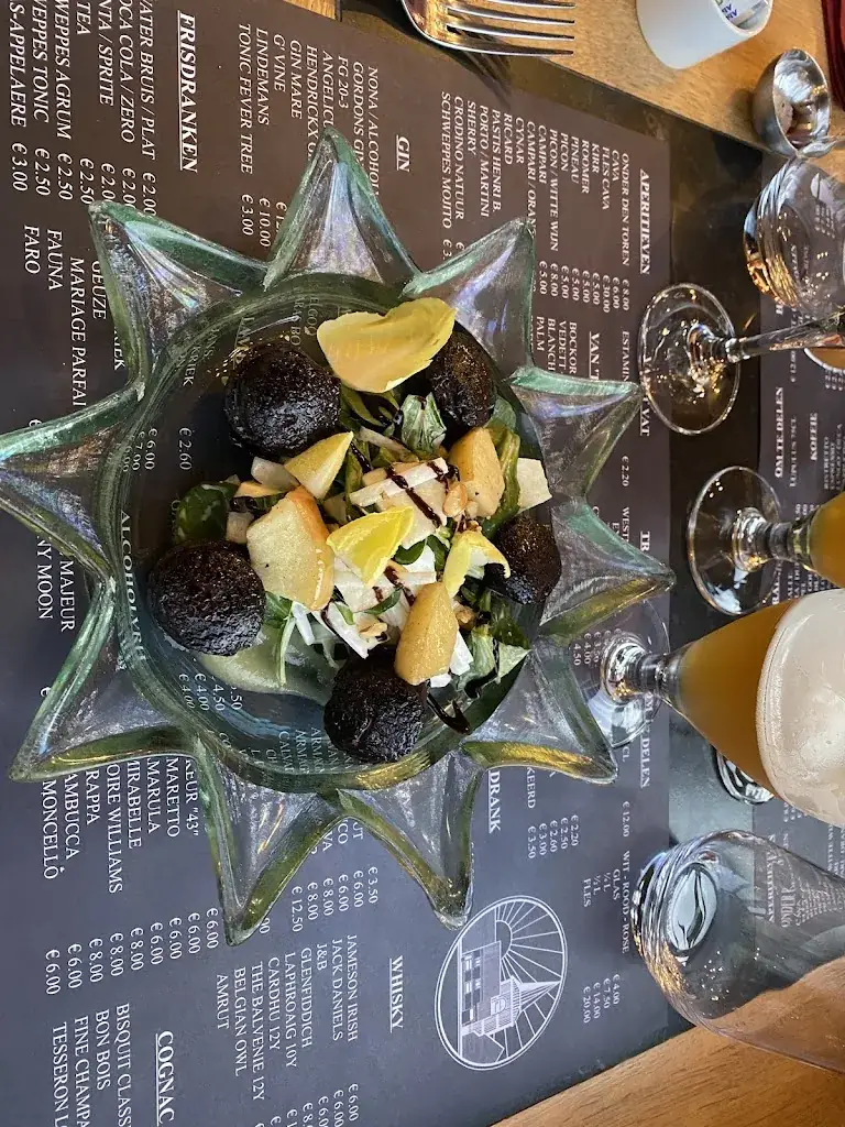 Grégory Van Ossel_Eetstamenee - Onder den Toren_Kampenhout_review