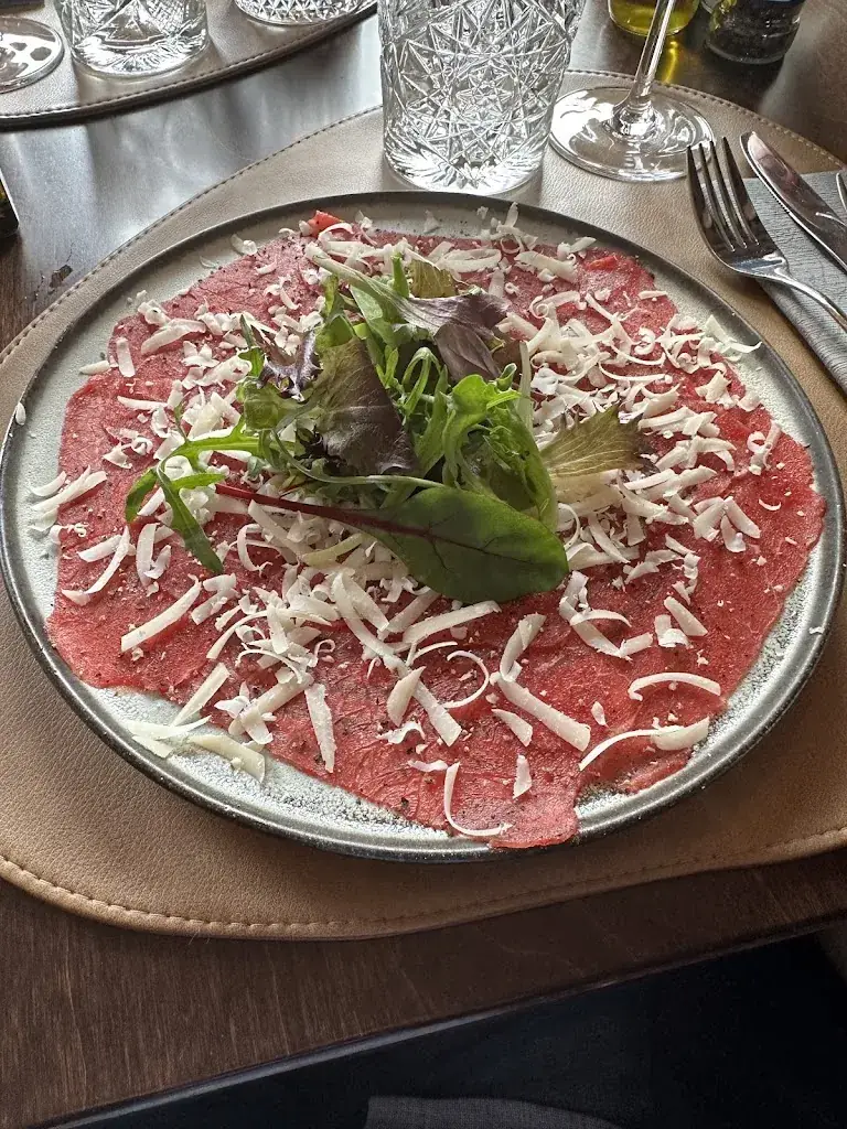 Dimitri Lidou_Bistro Couverts et Verres_Ichtegem_review