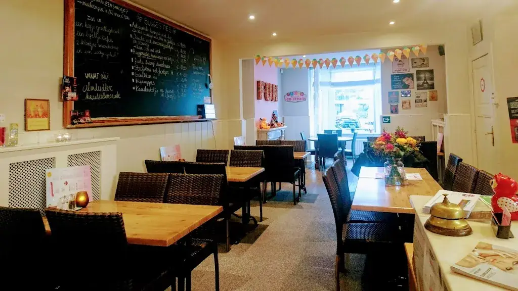 Tearoom De Raaf restaurante en Kalmthout