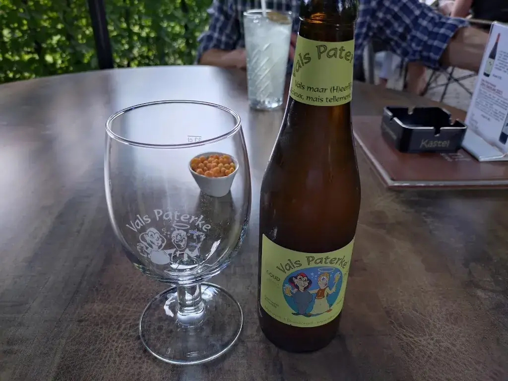 Jan Geerts_De Courant_Kasterlee_review