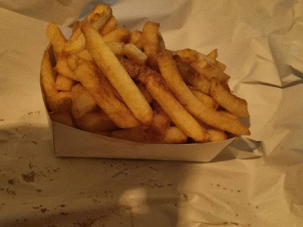 Jelle Vandenwijngaert_Frituur Guido_Kapelle-op-den-Bos_review