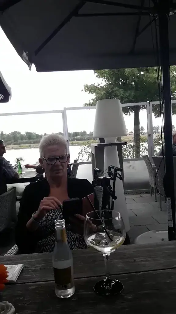 't Tegelhuuske Maasbrasserie_Kinrooi_slider_image_2