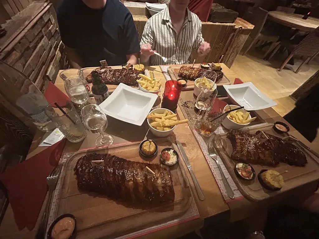 Cédric Delmarche_Oud Oteren_Maaseik_review