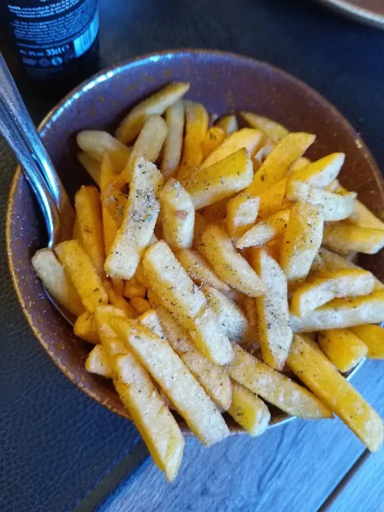 Marco Poggi_De Hertog Van Arenberg_Koekelare_reseña