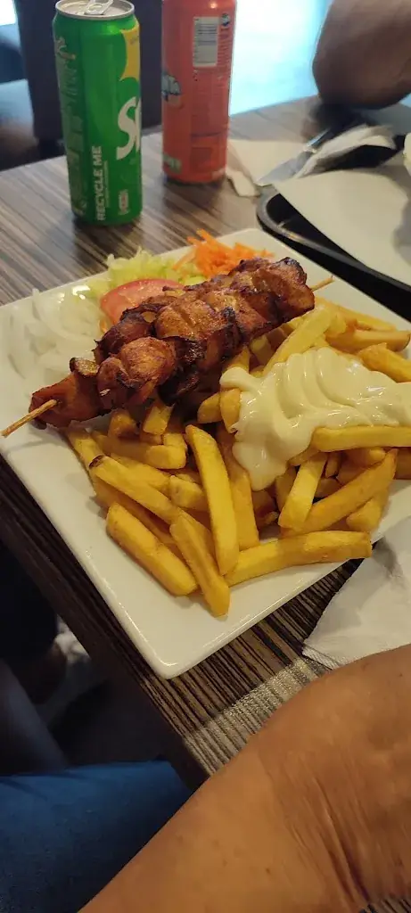 Michelle VB_Pitta Antalya_Assenede_review