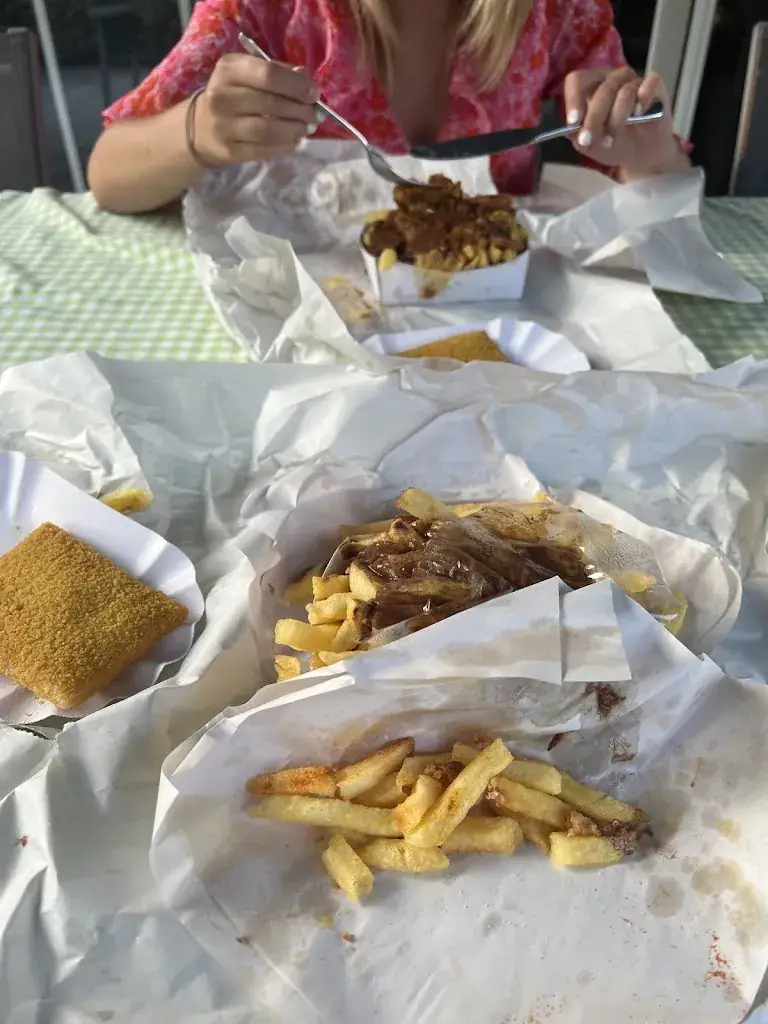 Niels Verhoosel_Frituur Peter ASSENEDE_Assenede_avis