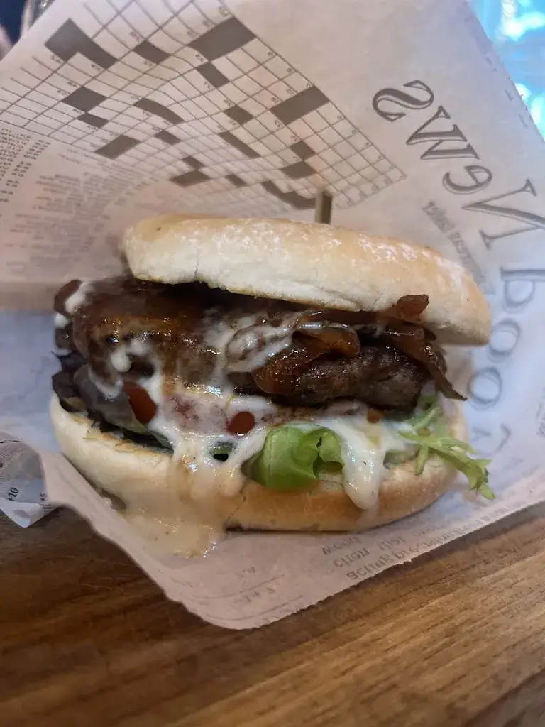 Lana Van der Meeren_M Steaks & Burgers House_Kortrijk_Bewertung