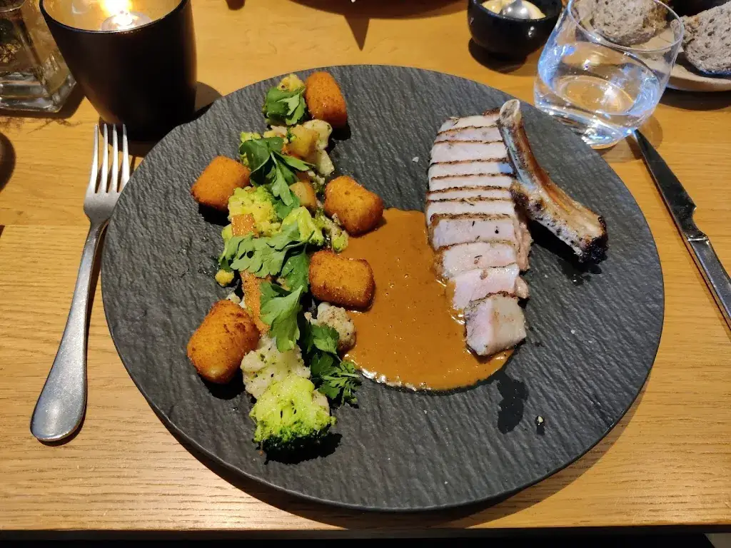 Levi_Hula_Kortrijk_review