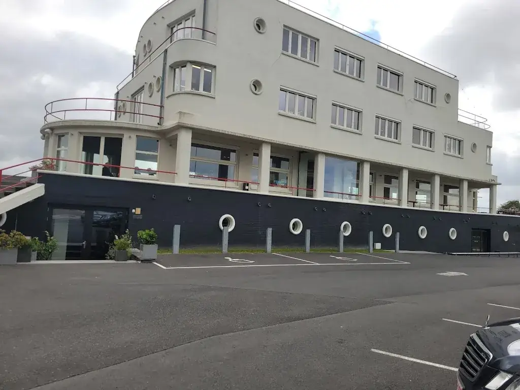 Sri darana_De Normandie_Koksijde_reseña