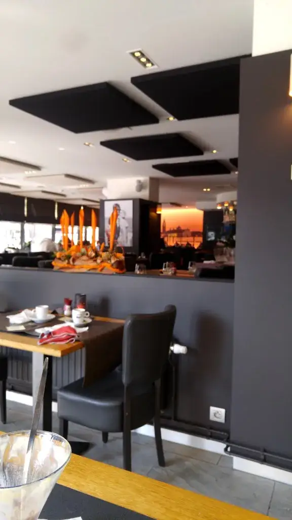 Venise Restaurant_8670_slider_image_2