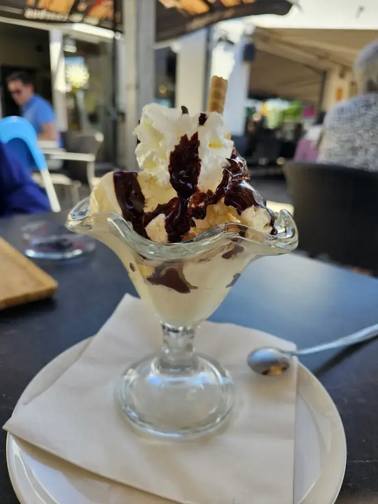 Nancy Belga_Taverne Leiemeers_Kuurne_Bewertung