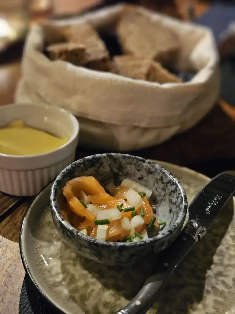 Sarah Claeys_Beaumonde Grill_Pittem_review