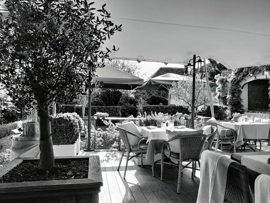 De Zwaan bv restaurant in Kruisem