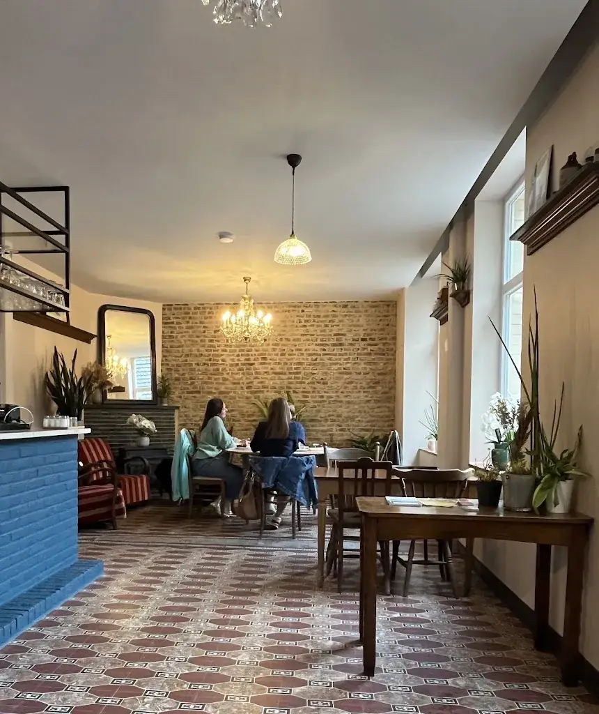 Café Aimé // Lozer_Kruisem_slider_image_1