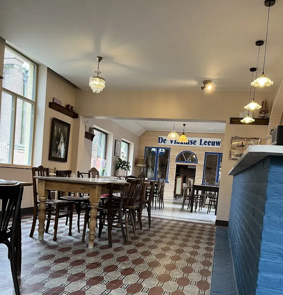 Café Aimé // Lozer_Kruisem_slider_image_3