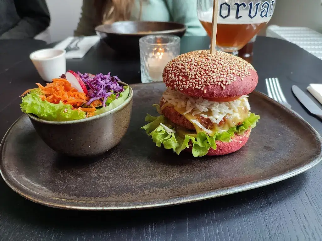 Jeffrey Van Daele_De Hermelijn, Restaurant - Kunst - Wijn _Kruisem_review