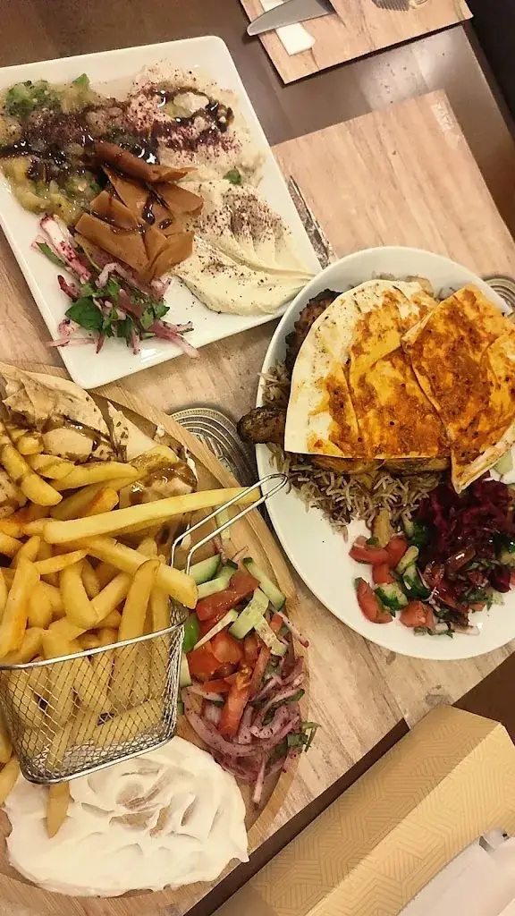 Arooj Azeem_TABOULEH 2 restaurant مطعم تبوله_Gent_review