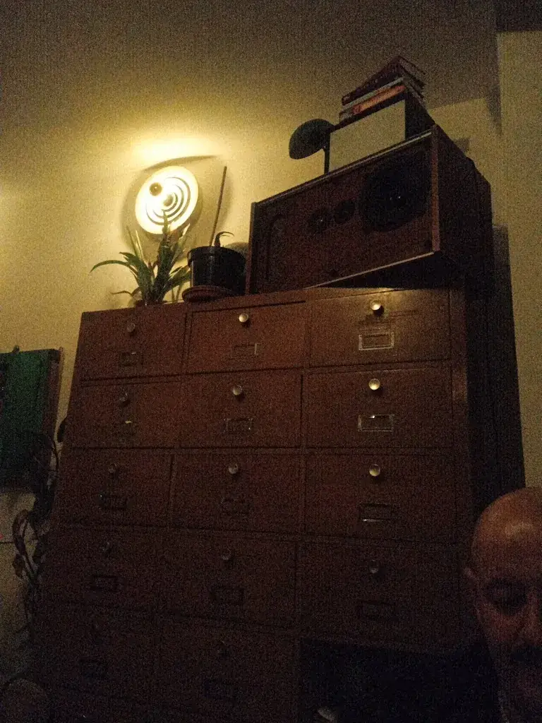 Hüseyin Kadıoğlu_Loetse Ledeberg_Gent_reseña