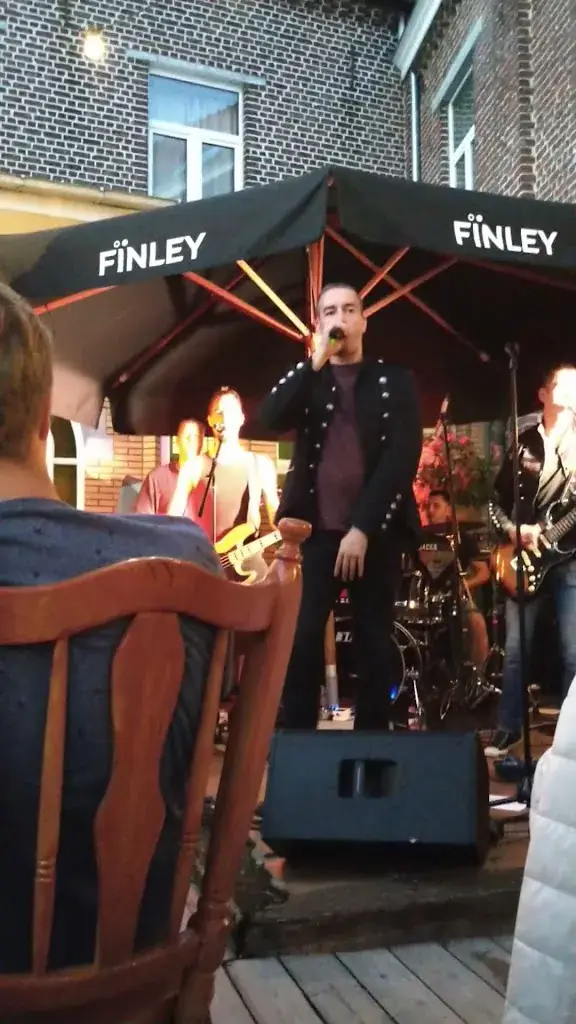 Restaurant Lam Gods_Lede_slider_image_2